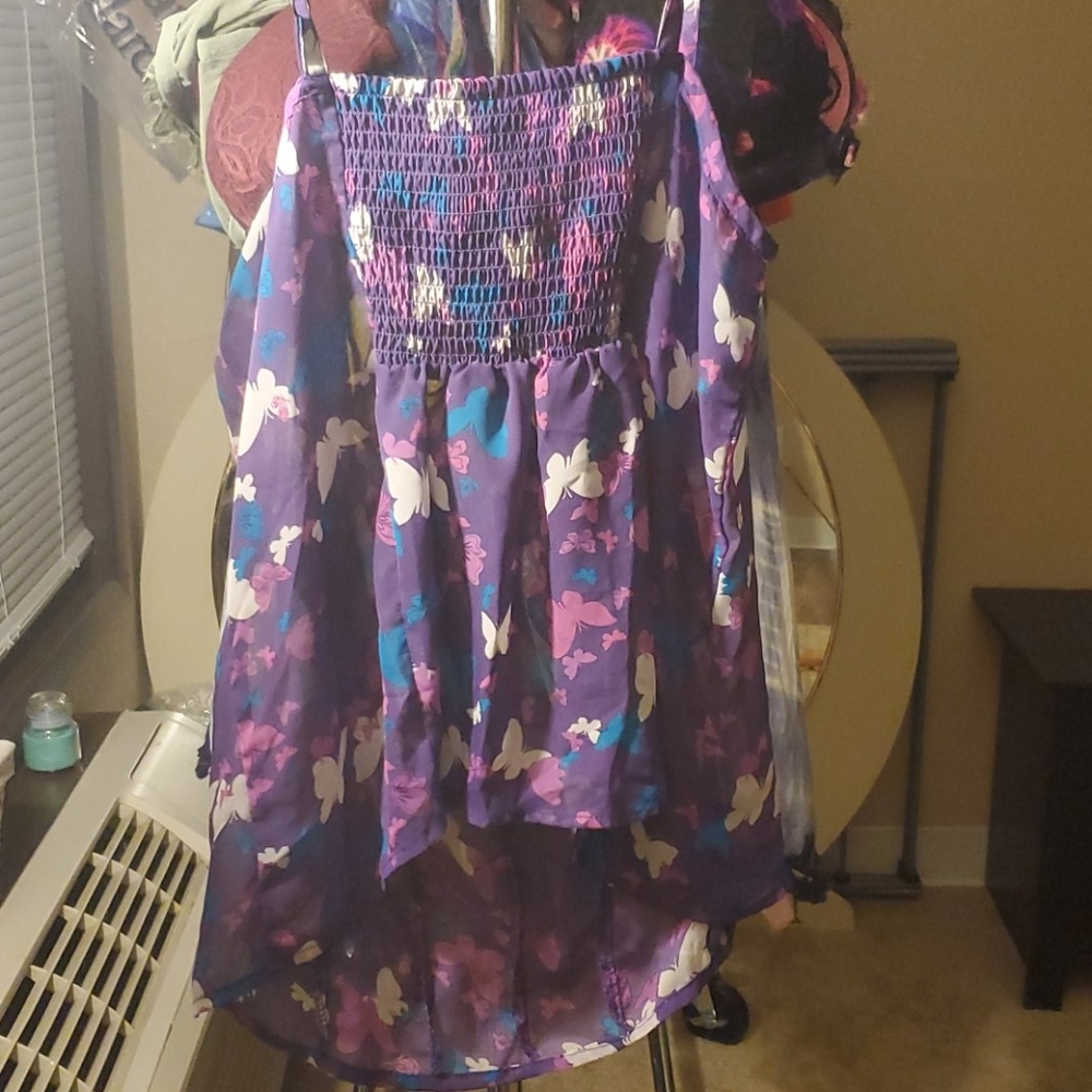 Ruffle Butterfly Tank Top - Picture 3 of 4